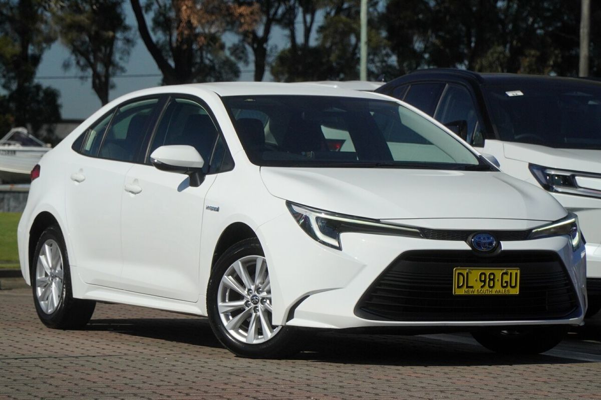 2024 Toyota Corolla Ascent Sport Hybrid ZWE219R