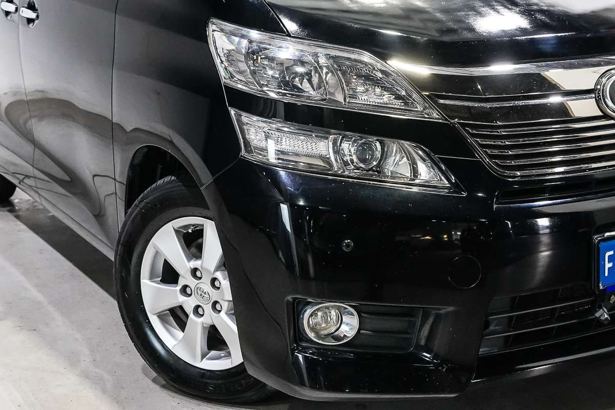 2014 Toyota Tarago