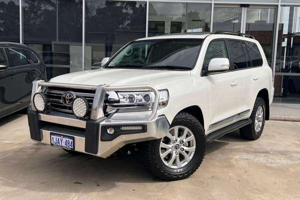 2020 Toyota Landcruiser Sahara VDJ200R