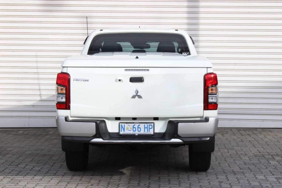 2022 Mitsubishi Triton GLX MR 4X4