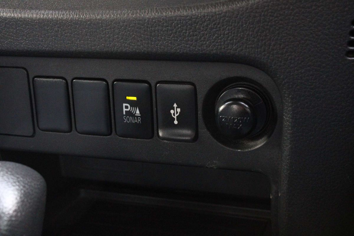 2022 Mitsubishi Triton GLX MR 4X4