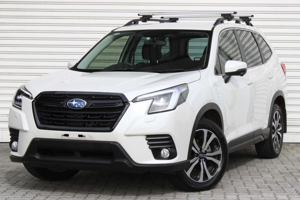 2023 Subaru Forester 2.5i Premium S5