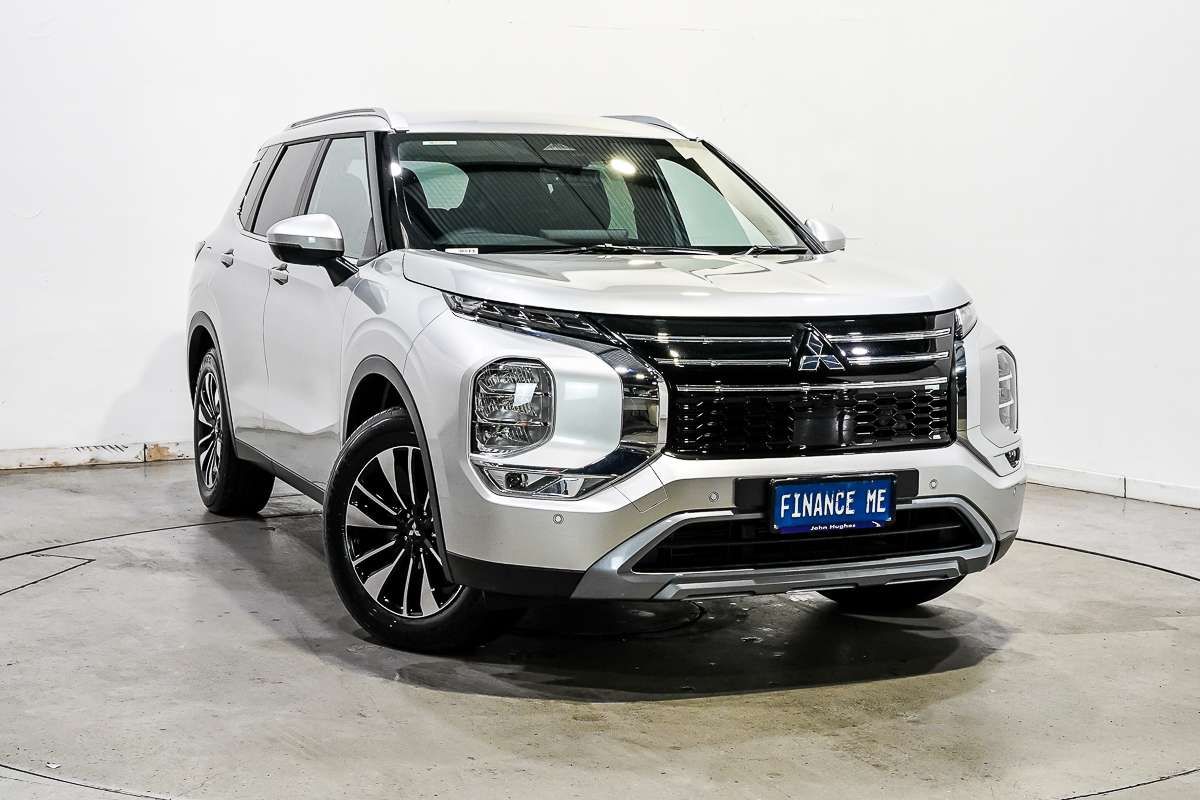 2025 Mitsubishi Outlander LS ZM