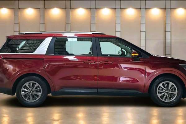 2021 Kia Carnival S KA4