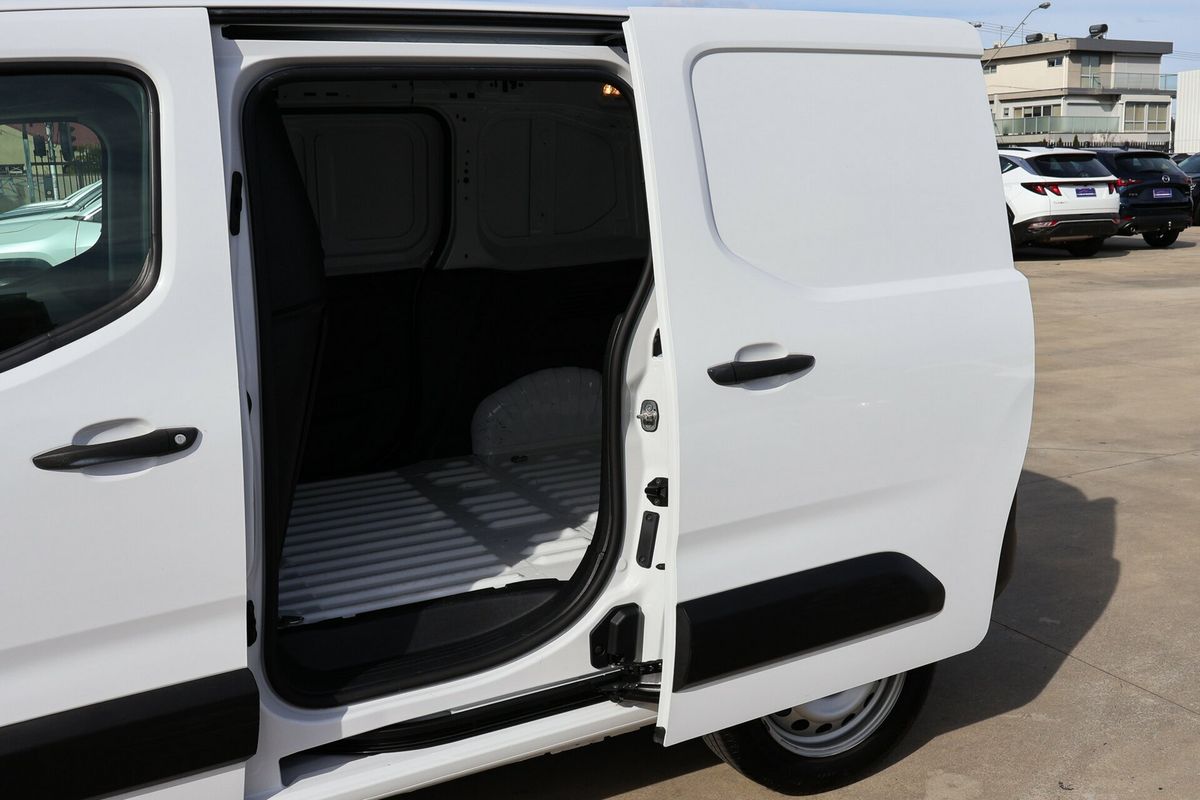 2023 Peugeot Partner Pro K9 SWB Low Roof