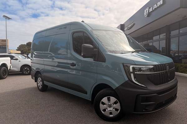 2026 Renault Master XDD MWB Mid Roof