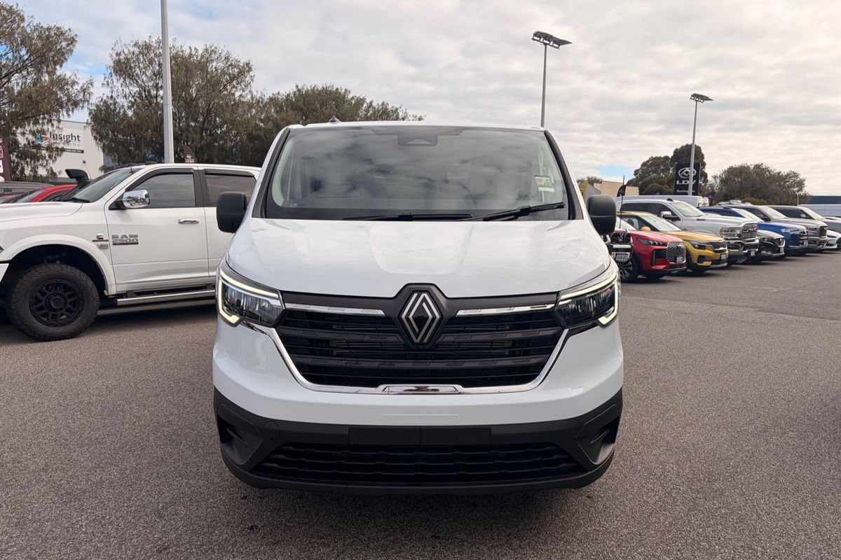 2026 Renault Trafic Pro X82 SWB Low Roof