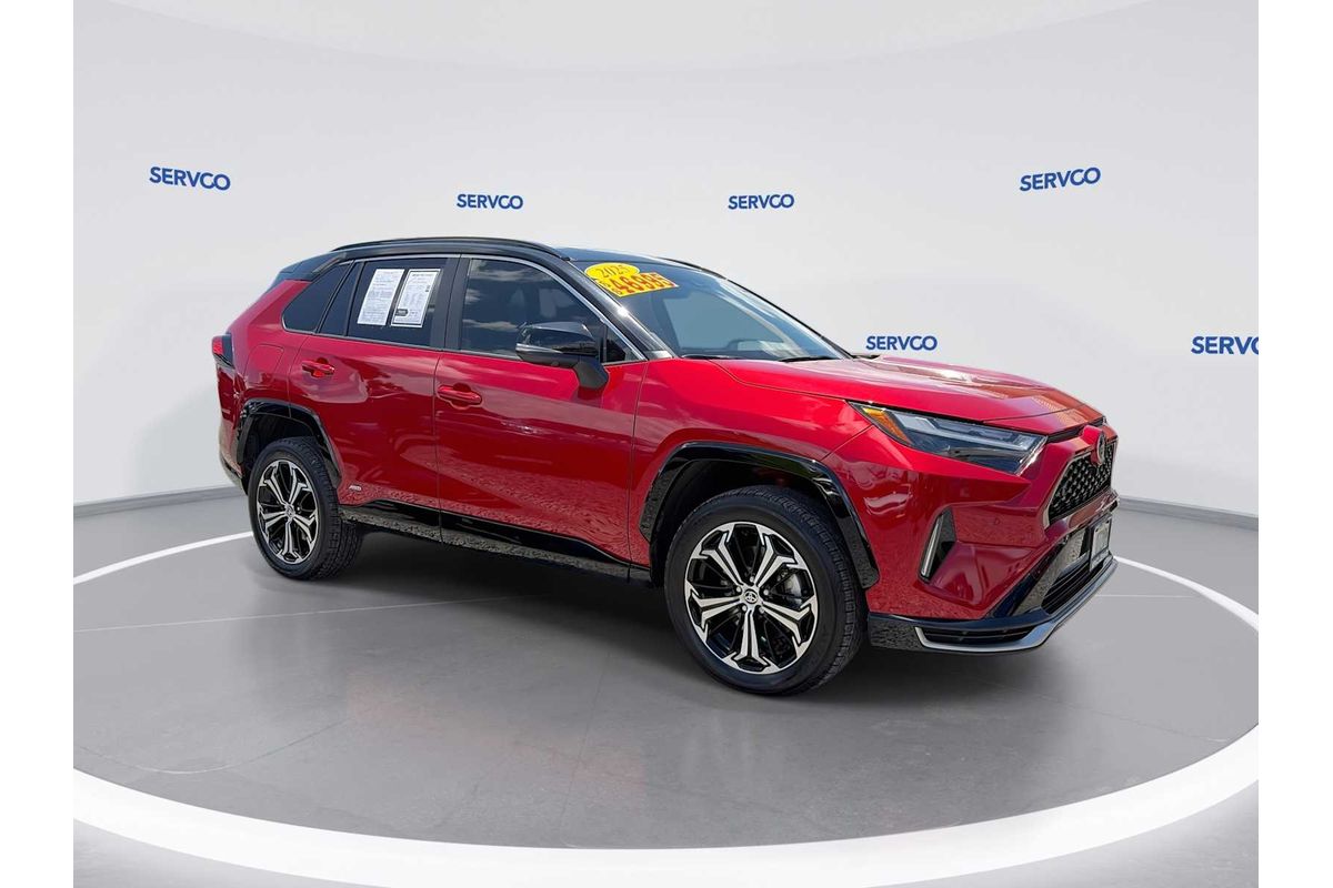 2025 Toyota RAV4 XSE