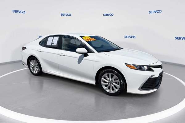 2024 Toyota Camry LE