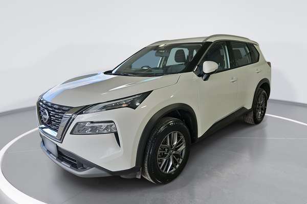 2024 Nissan X-TRAIL ST T33