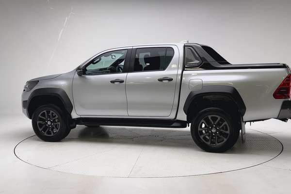 2025 Toyota Hilux Rogue 48V GUN126R 4X4 thumb-7