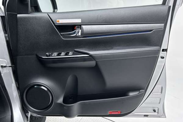 2025 Toyota Hilux Rogue 48V GUN126R 4X4 thumb-18