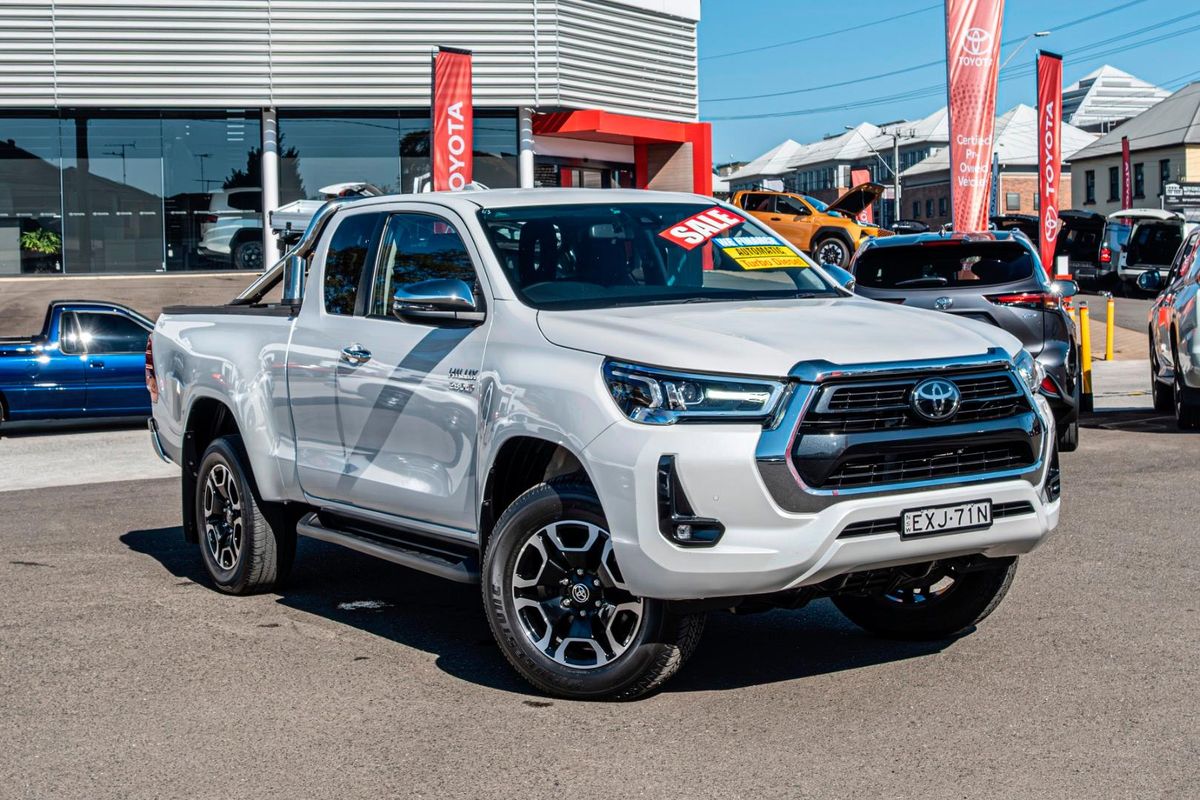 2023 Toyota Hilux SR5 GUN126R