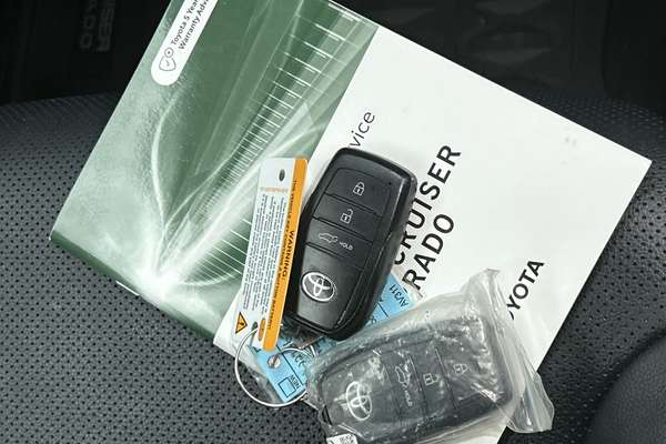 2025 Toyota Landcruiser Prado GXL GDJ251R thumb-22