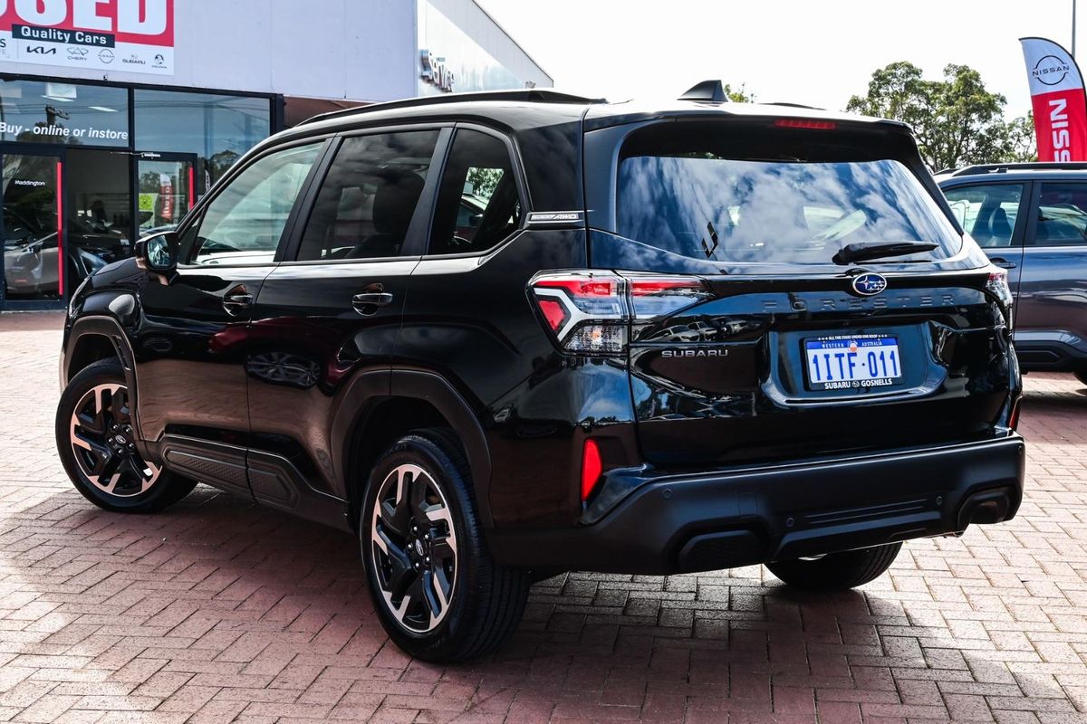 2025 Subaru Forester Touring S6