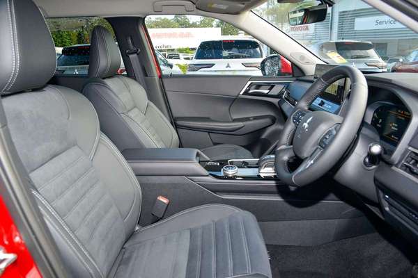 2026 Mitsubishi Outlander Aspire ZM thumb-9