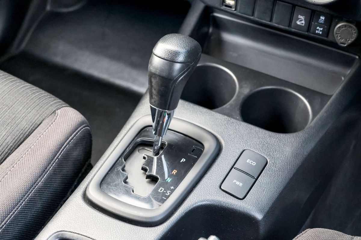 2022 Toyota Hilux SR GUN126R 4X4 image 18