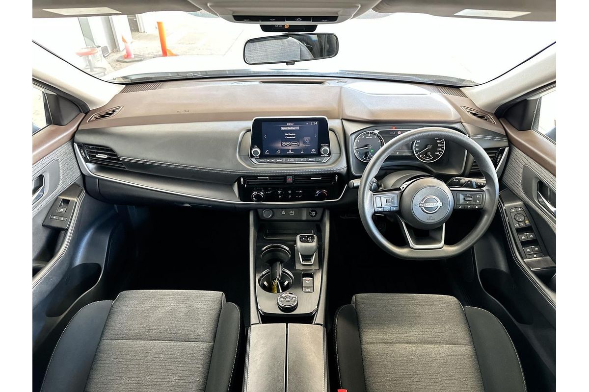 2024 Nissan X-TRAIL ST T33