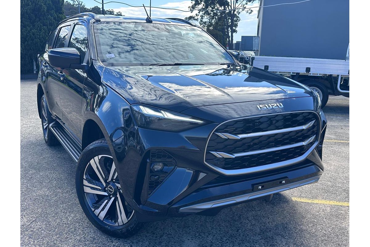 2026 Isuzu MU-X LS-T