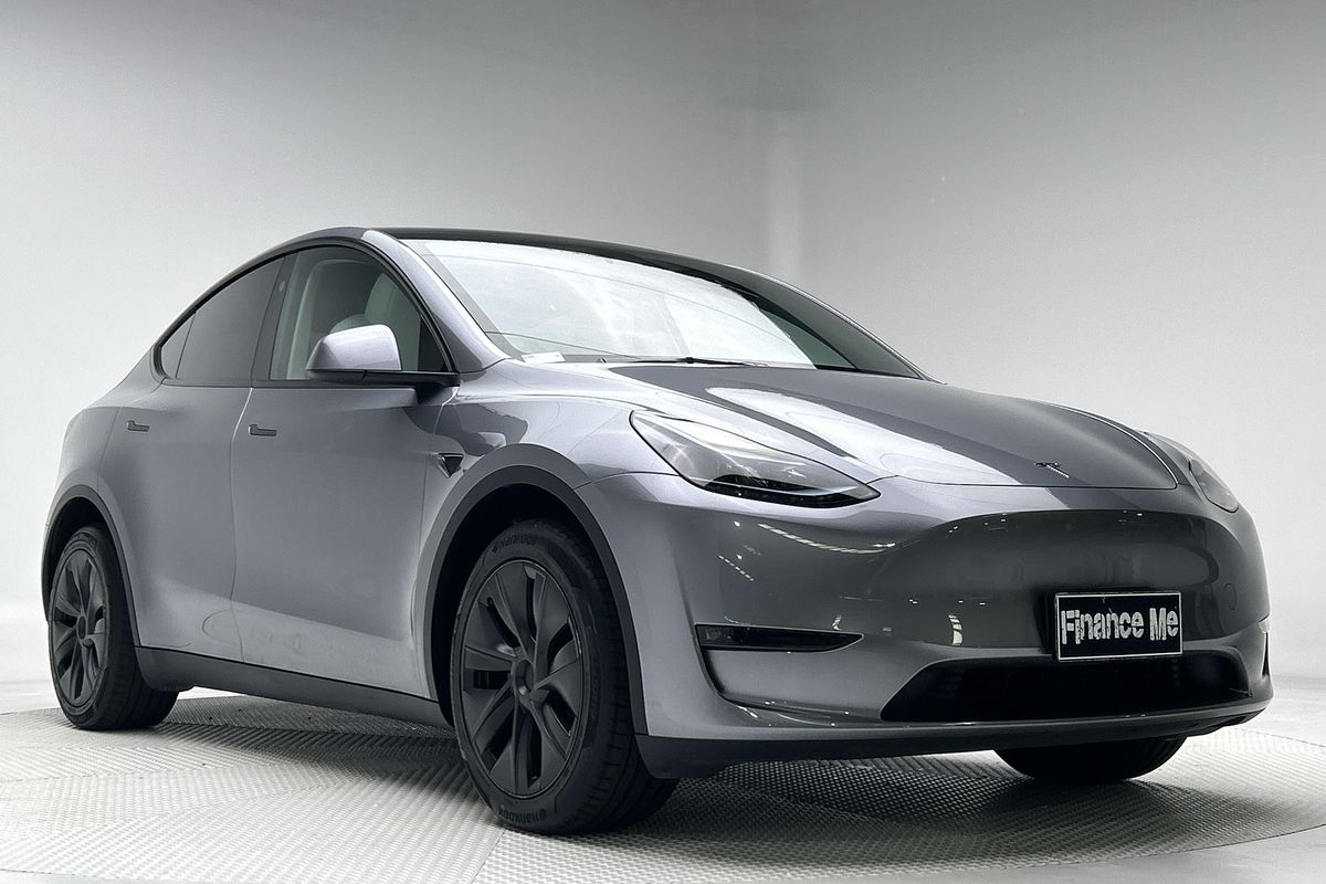2025 Tesla Model Y Long Range