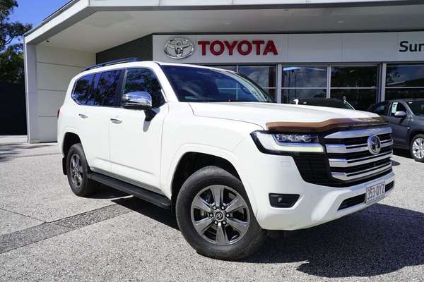 2022 Toyota Landcruiser Sahara FJA300R