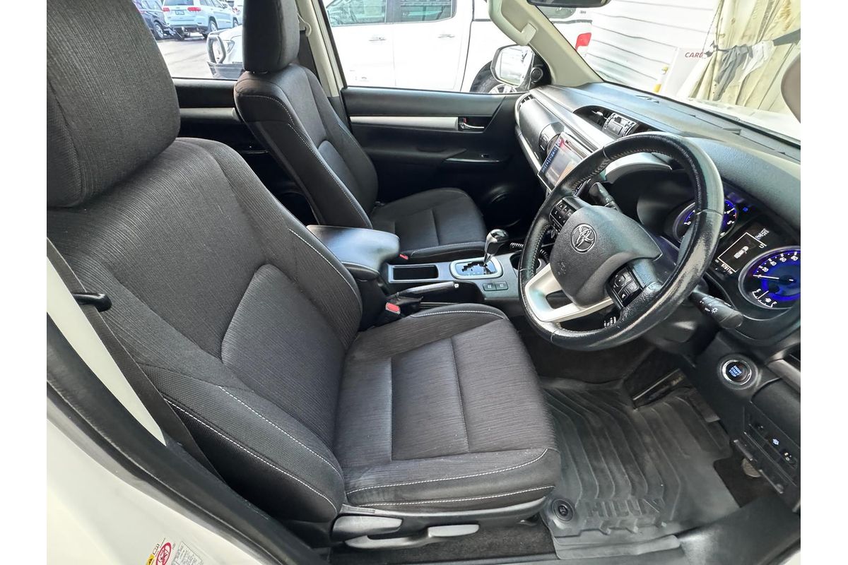 2018 Toyota Hilux SR5 GUN126R 4X4 image 8