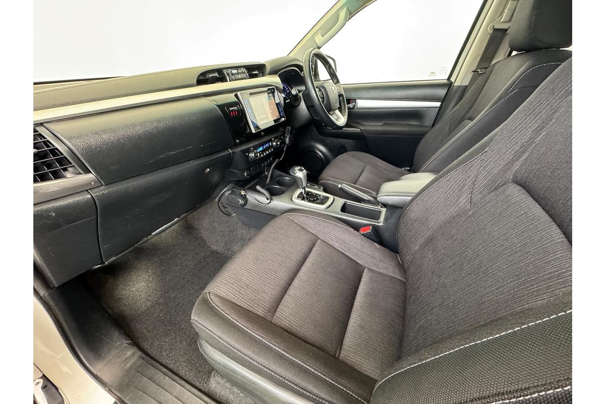 2018 Toyota Hilux SR5 GUN126R 4X4 image 10