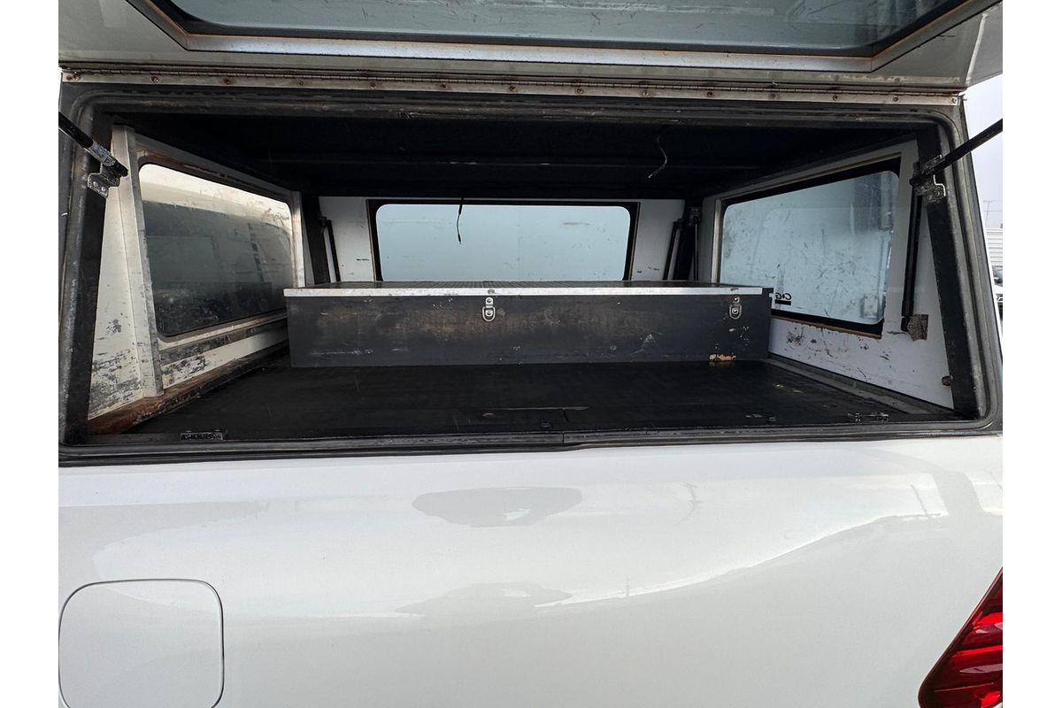 2018 Toyota Hilux SR5 GUN126R 4X4 image 18