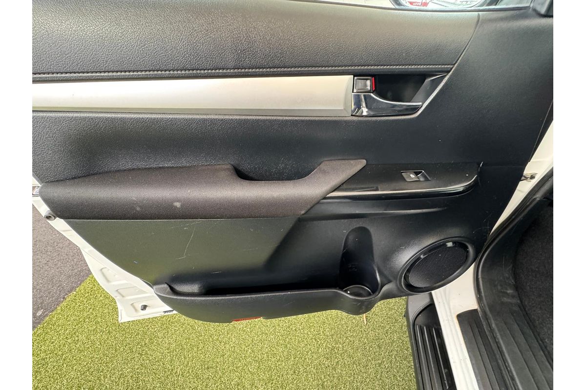 2018 Toyota Hilux SR5 GUN126R 4X4 image 20