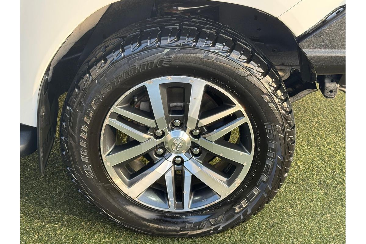2018 Toyota Hilux SR5 GUN126R 4X4 image 25