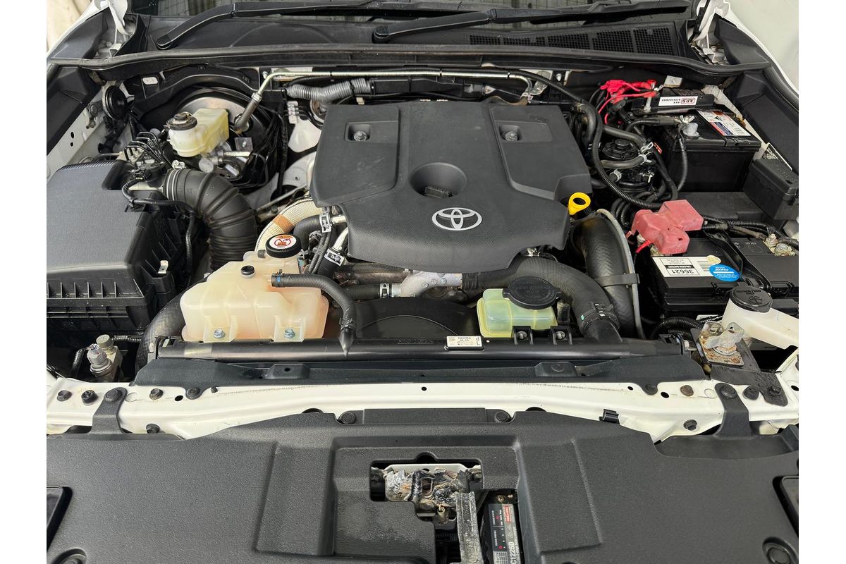 2018 Toyota Hilux SR5 GUN126R 4X4 image 28