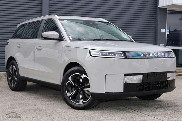 2026 OMODA JAECOO J5 EV Summit