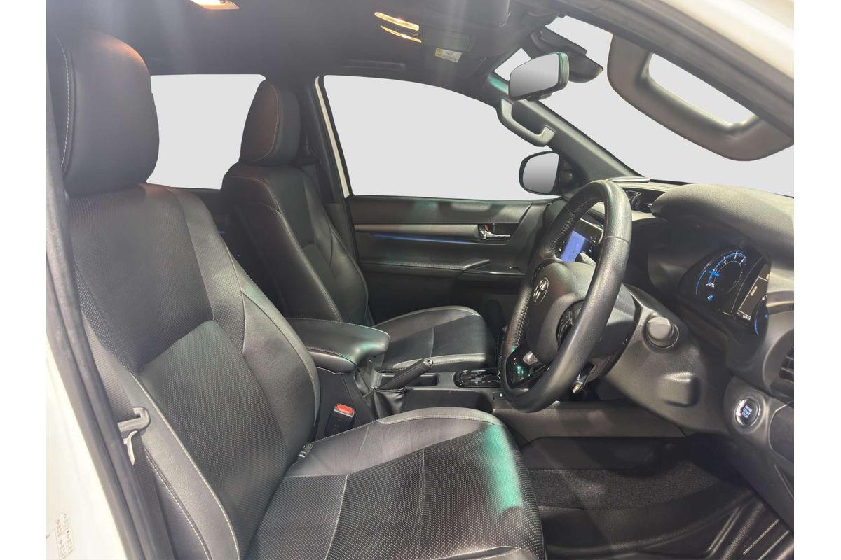 2023 Toyota Hilux Rogue GUN126R 4X4 image 9