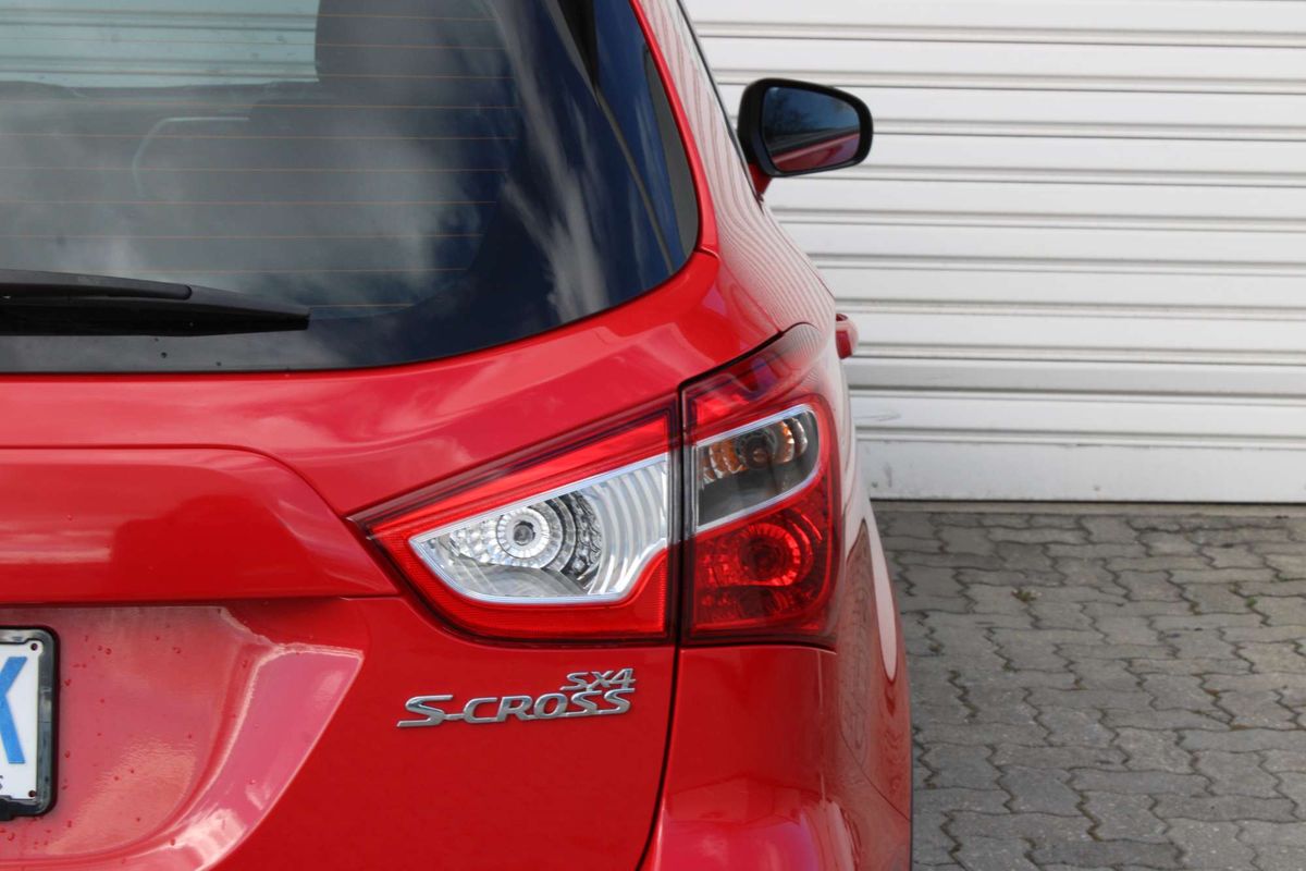 2014 Suzuki S-Cross GL JY