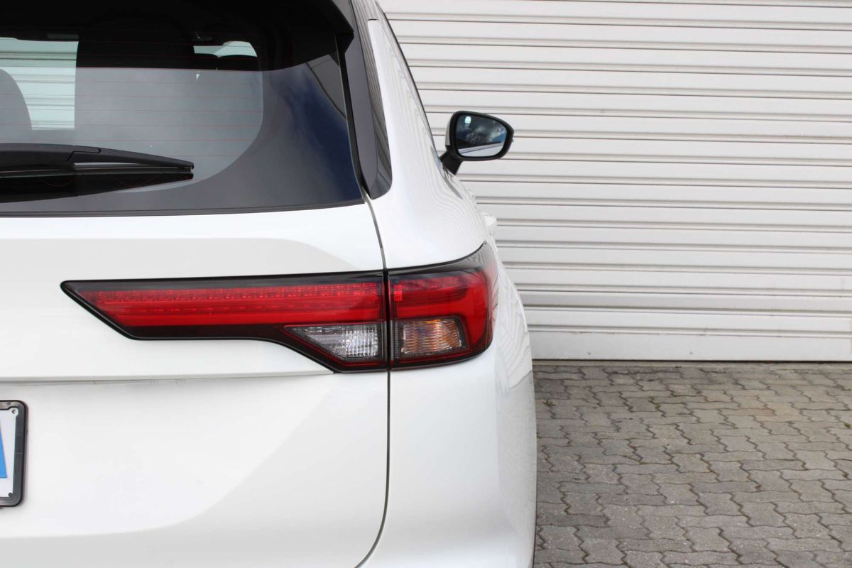 2024 Mitsubishi Outlander ES ZM