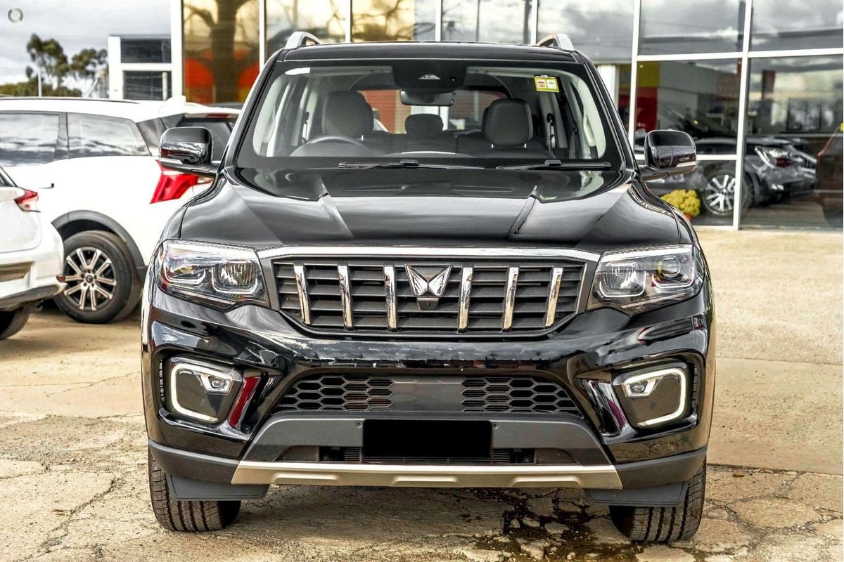 2025 Mahindra Scorpio Z8L+