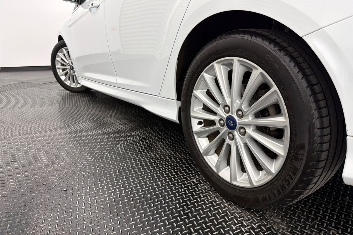 2016 Ford Focus Sport LZ