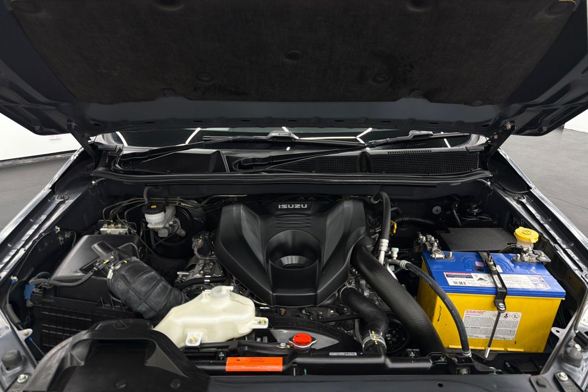 2022 Isuzu D-MAX X-TERRAIN 4X4