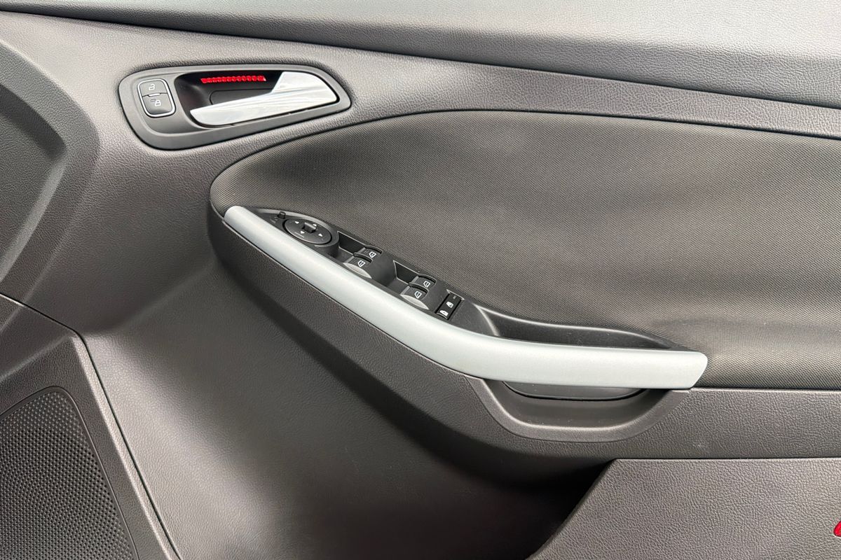 2016 Ford Focus Sport LZ