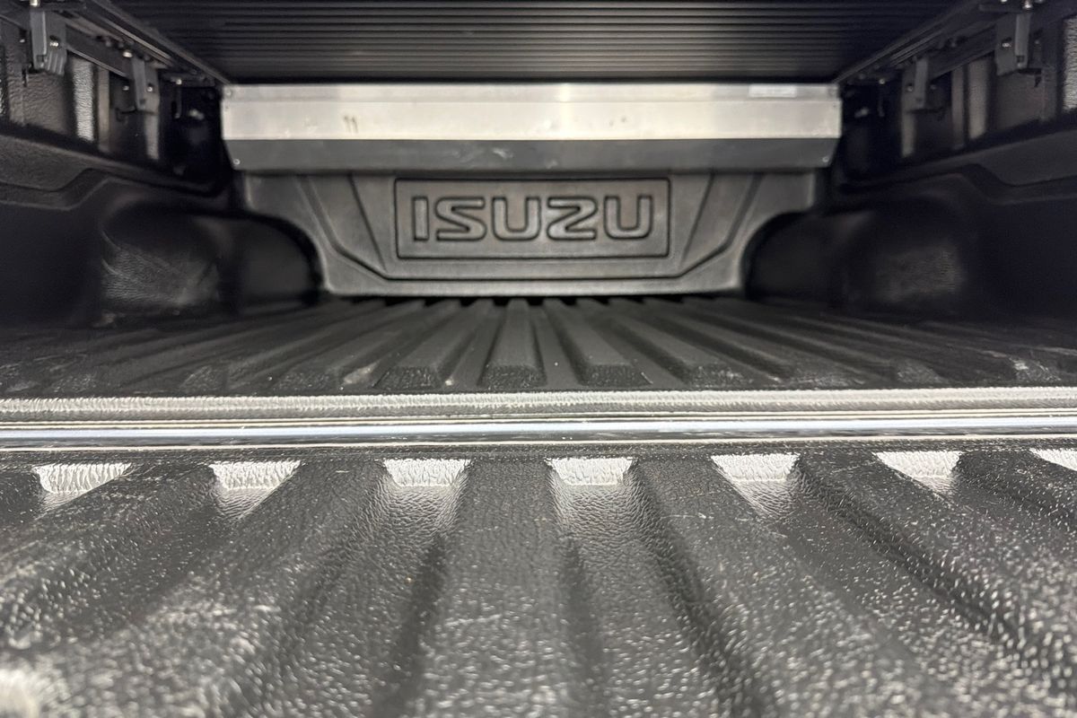 2022 Isuzu D-MAX X-TERRAIN 4X4