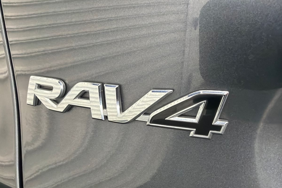 2020 Toyota RAV4 Cruiser AXAH54R