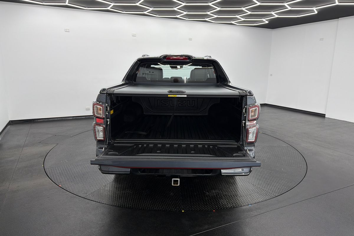 2022 Isuzu D-MAX X-TERRAIN 4X4