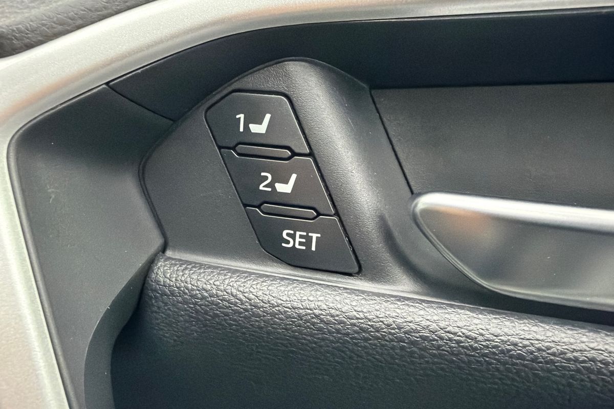 2020 Toyota RAV4 Cruiser AXAH54R