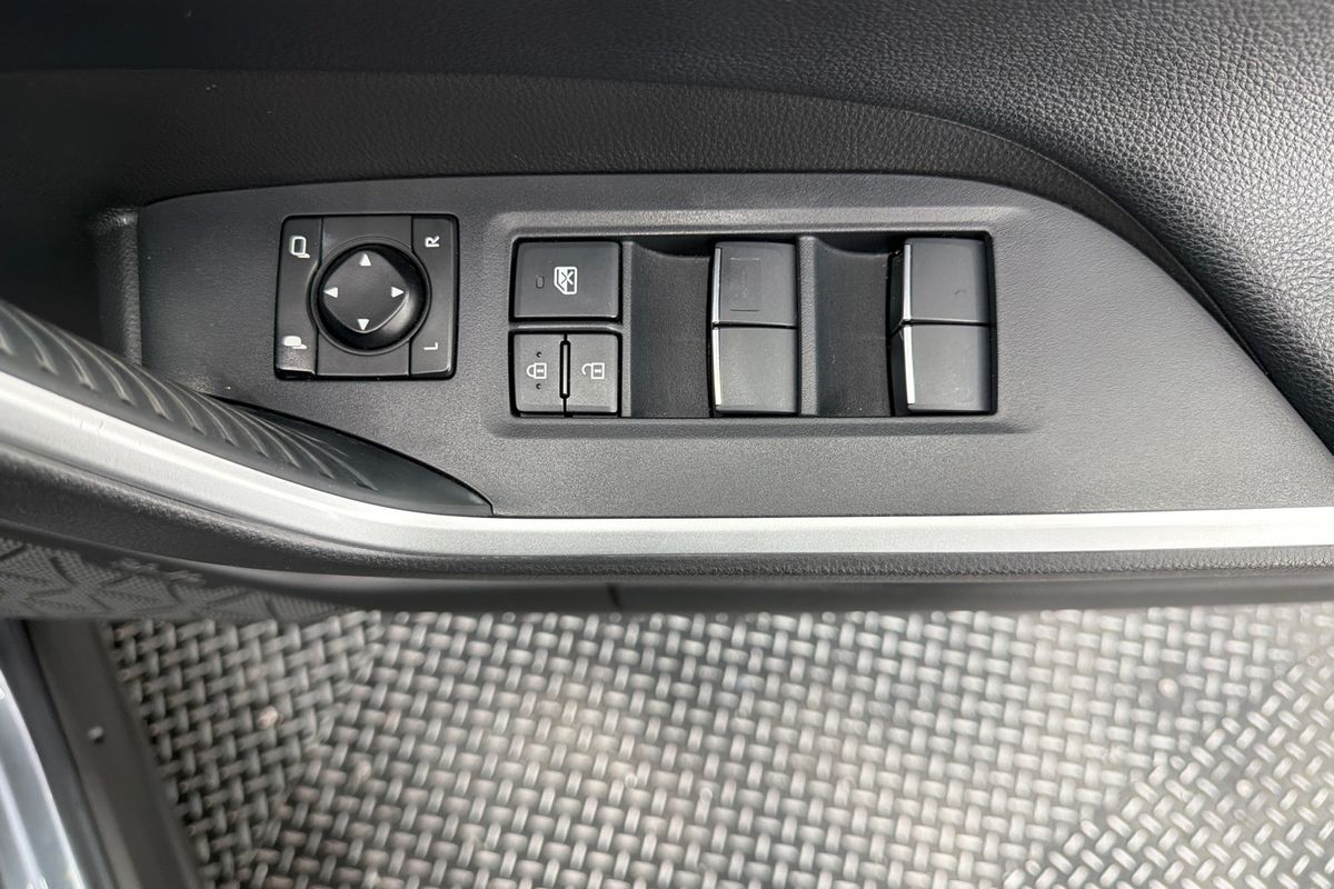 2020 Toyota RAV4 Cruiser AXAH54R