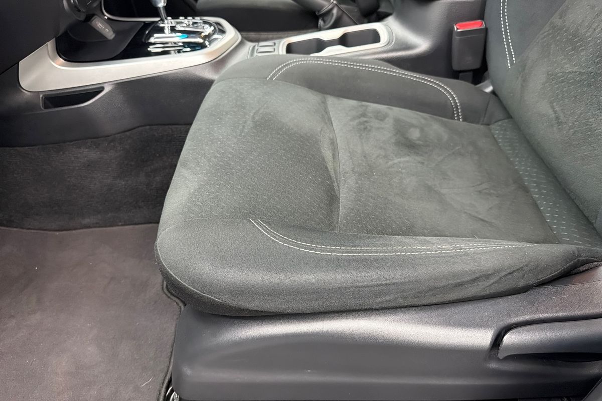 2020 Nissan Navara ST D23 Series 4 4X4