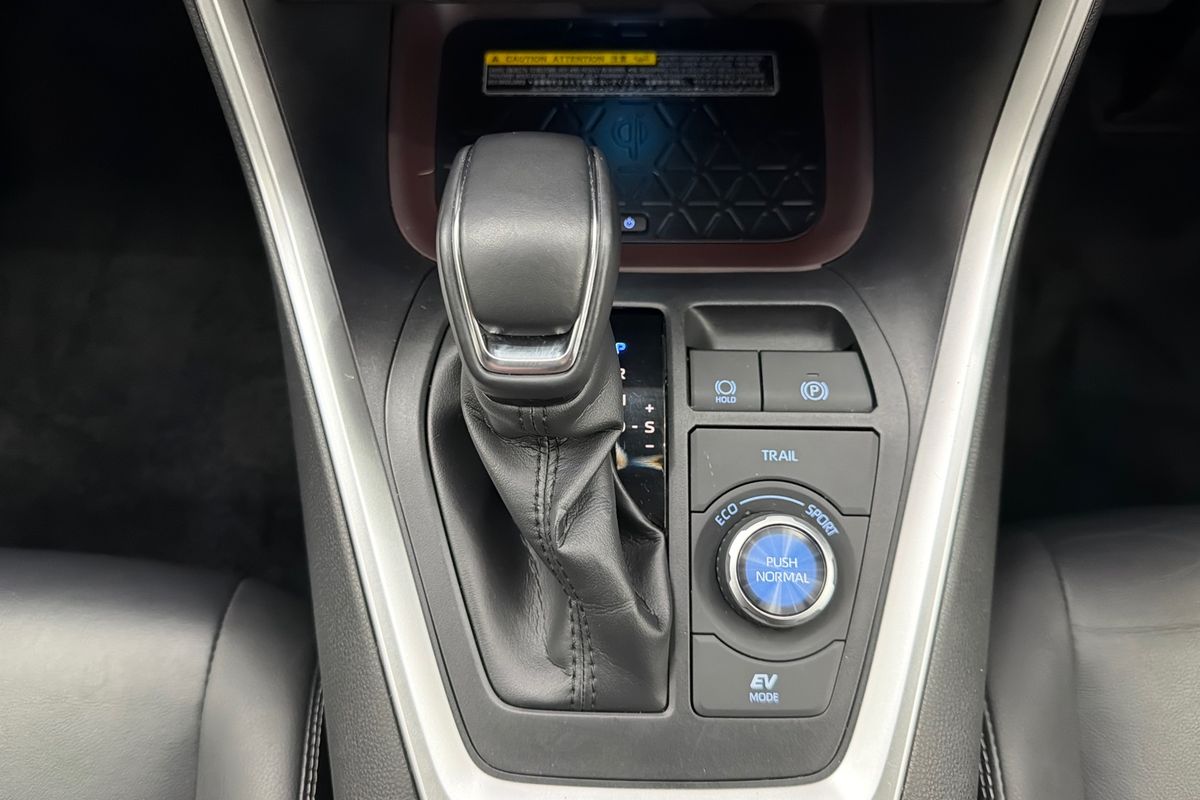 2020 Toyota RAV4 Cruiser AXAH54R