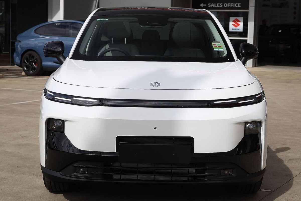2026 Leapmotor B10 Design Hybrid EV A12