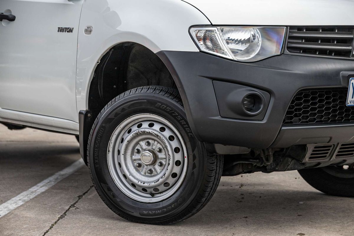 2011 Mitsubishi Triton GL MN Rear Wheel Drive