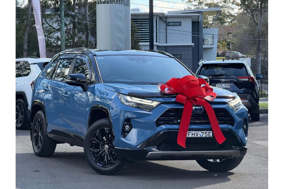2024 Toyota RAV4 XSE AXAH54R