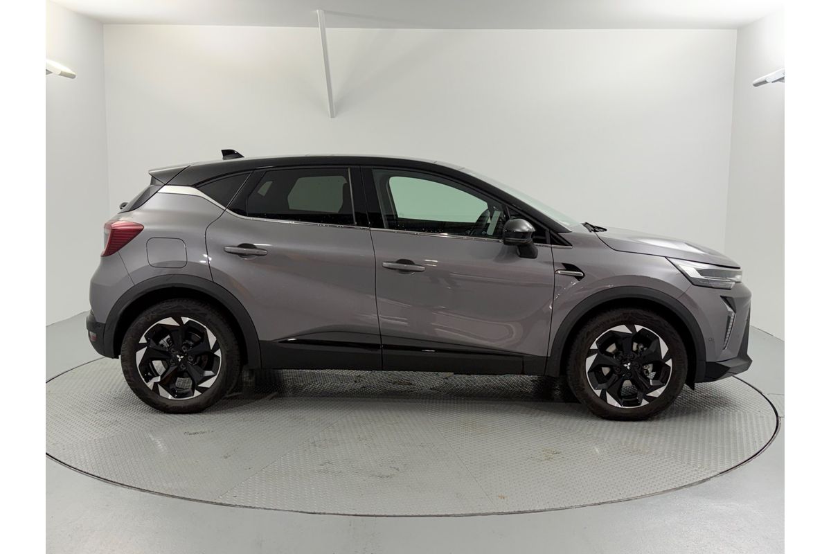 2025 Mitsubishi ASX Exceed XE
